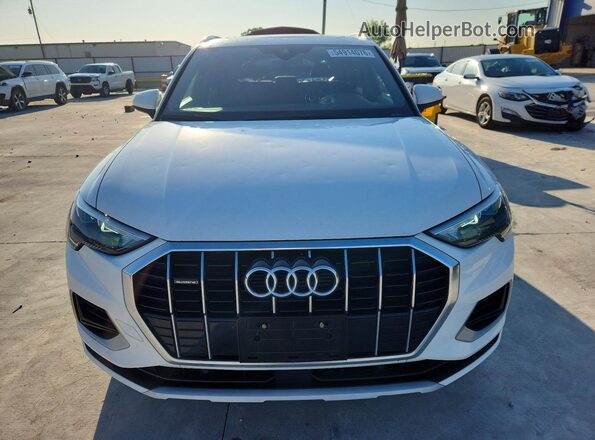 WA1AECF35L1032265 2020 AUDI Q3 White Front view
