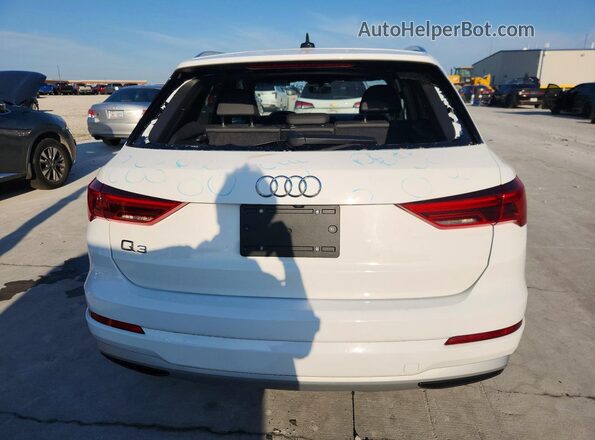 WA1AECF35L1032265 2020 AUDI Q3 White Rear view