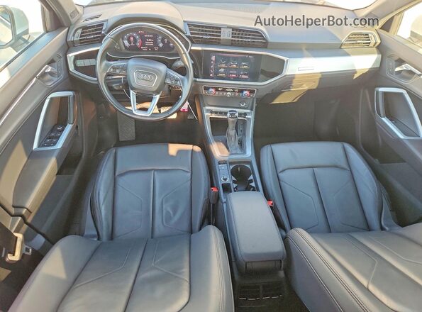 WA1AECF35L1032265 2020 AUDI Q3 White Dashboard view