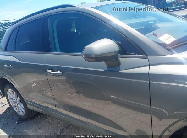 WA1AECF38L1067429 2020 AUDI Q3 Gray სალონის 360-გრადუსიანი ხედი