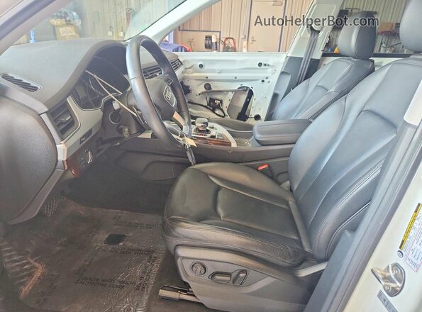 WA1AHAF74JD046765 2018 AUDI Q7 Белый 