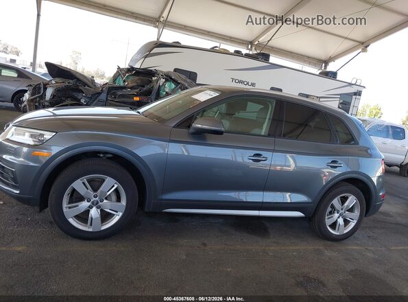 WA1ANAFY0J2026154 2018 AUDI Q5 Gray 360 interior view