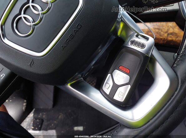 WA1ANAFY0L2031695 2020 AUDI Q5 Gray Vista del salpicadero