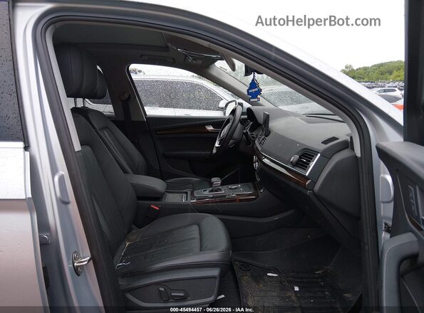 WA1ANAFY0L2082212 2020 AUDI Q5 Silver Սալոնի դիմացի տեսք