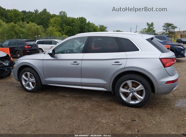 WA1ANAFY0L2082212 2020 AUDI Q5 Silver Սալոնի 360 աստիճան տեսք