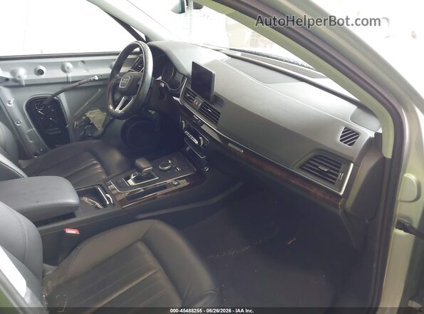 WA1ANAFY1J2163166 2018 AUDI Q5 Серебряный Вид салона спереди