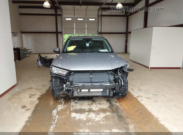 WA1ANAFY1J2163166 2018 AUDI Q5 Серебряный Вид задней части салона