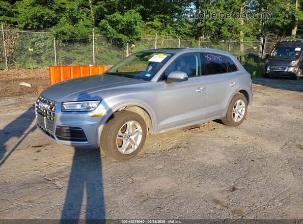 WA1ANAFY2J2014345 2018 AUDI Q5 Silver Vista tres cuartos delantera izquierda