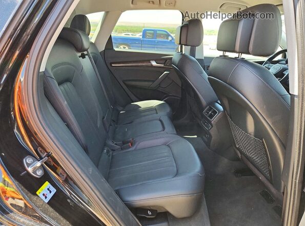 WA1ANAFY2J2134484 2018 AUDI Q5 Black Rear seats view
