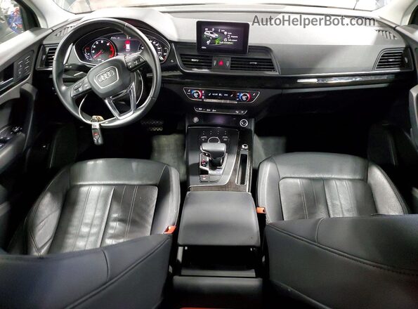 WA1ANAFY2K2050330 2019 AUDI Q5 Black 
