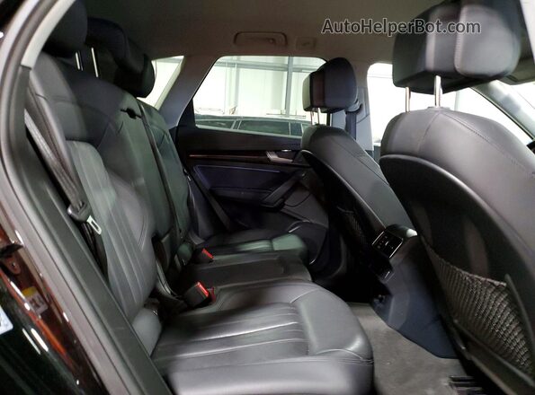 WA1ANAFY2K2050330 2019 AUDI Q5 Black 