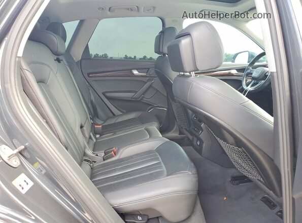 WA1ANAFY2L2019385 2020 AUDI Q5 Charcoal უკანა სალონის ხედი
