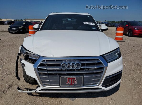 WA1ANAFY3K2072174 2019 AUDI Q5 White Front view