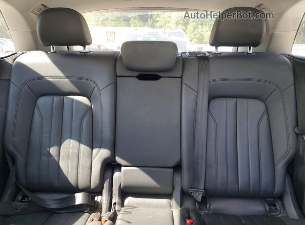 WA1ANAFY5K2143729 2019 AUDI Q5 Black Rear seats view