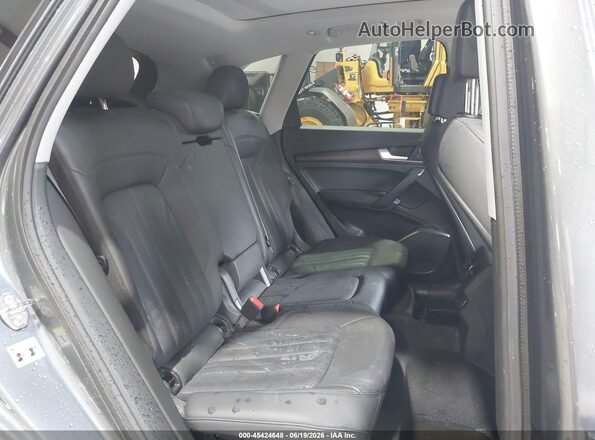 WA1ANAFY6L2010950 2020 AUDI Q5 Gray Widok naklejki z numerem VIN