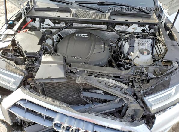 WA1ANAFY7K2046838 2019 AUDI Q5 White Engine compartment view
