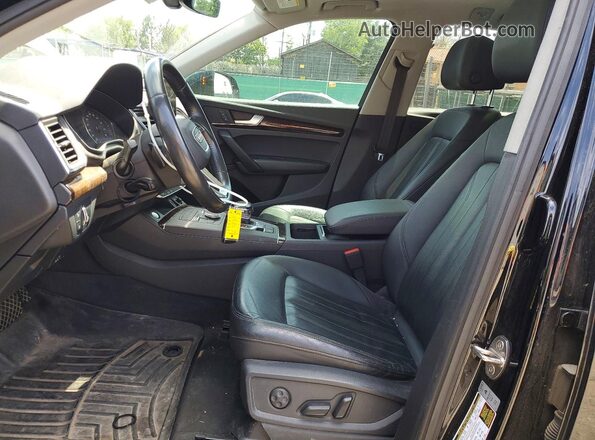 WA1ANAFY7K2143876 2019 AUDI Q5 Black Front interior view