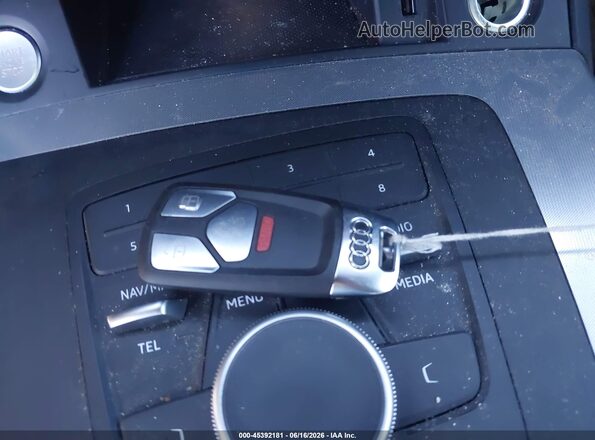WA1ANAFY7L2091568 2020 AUDI Q5 White Dashboard view