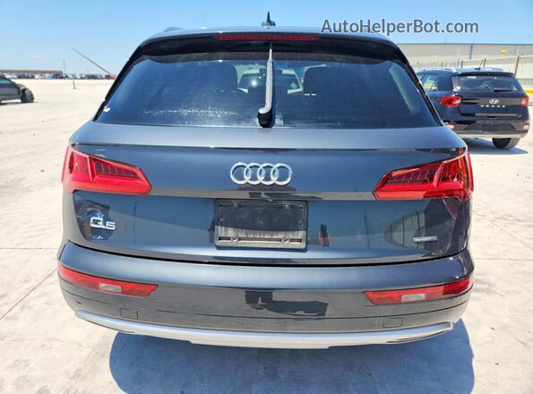 WA1ANAFYXK2052276 2019 AUDI Q5 Charcoal Вид ззаду