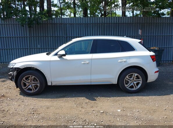 WA1ANAFYXK2135819 2019 AUDI Q5 White Vista interior de 360 grados