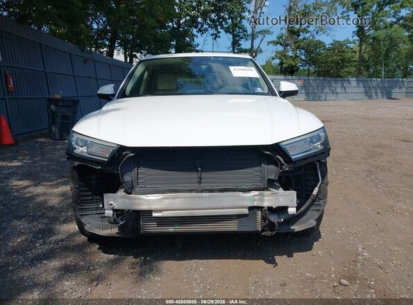 WA1ANAFYXK2135819 2019 AUDI Q5 White Vista del cuadro de instrumentos
