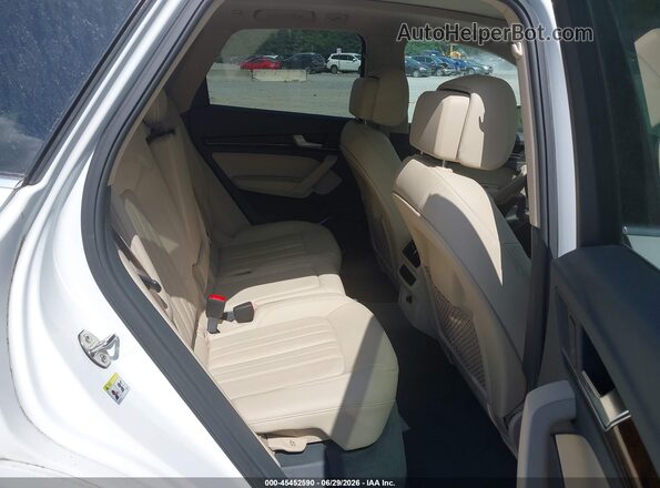 WA1ANAFYXL2058063 2020 AUDI Q5 White VIN sticker view