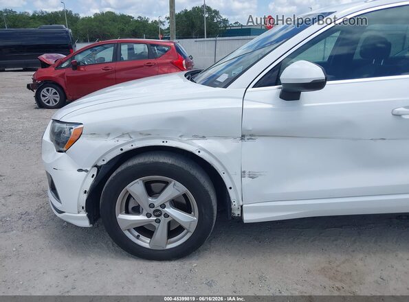 WA1AUCF30M1089512 2021 AUDI Q3 White Դիմացի տեսք