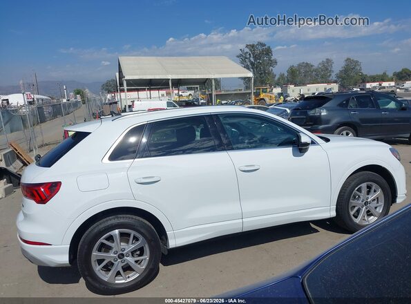 WA1AUCF31R1117132 2024 AUDI Q3 Белый Вид задней части салона