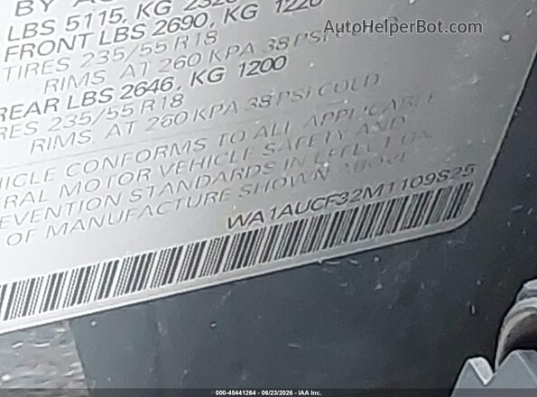 WA1AUCF32M1109825 2021 AUDI Q3 Gray ძრავის განყოფილების ხედი