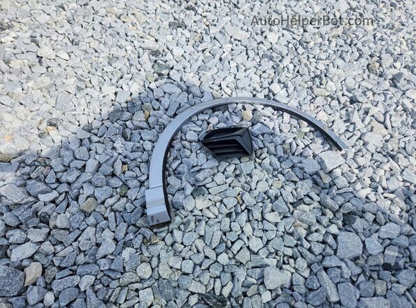 WA1AUCF32M1144381 2021 AUDI Q3 Silver VIN կոդի պիտակի տեսք
