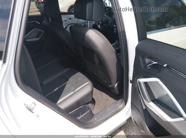 WA1AUCF37M1064350 2021 AUDI Q3 White Vista de la etiqueta del VIN