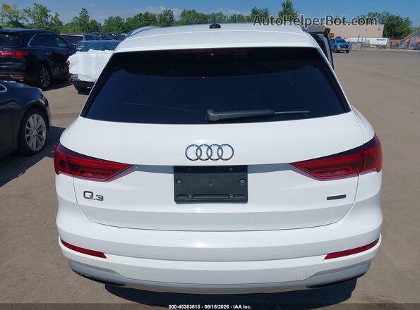 WA1AUCF3XM1096645 2021 AUDI Q3 White 