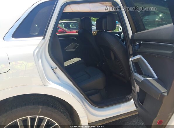 WA1AUCF3XM1152194 2021 AUDI Q3 White Вид наклейки з VIN-кодом