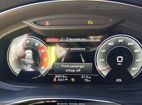 WA1AVAF12MD017273 2021 AUDI Q8 White Vista de los asientos traseros