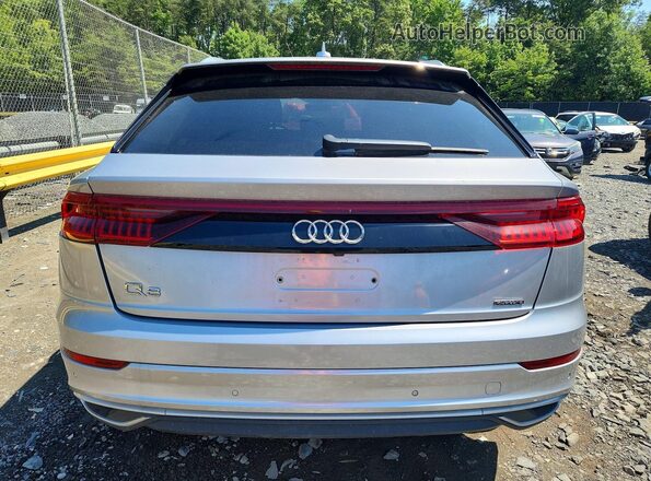 WA1AVAF14MD022457 2021 AUDI Q8 Silver Вид ззаду