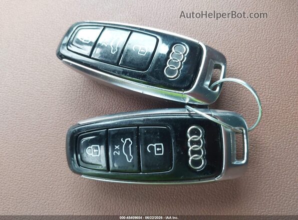 WA1AXAF74LD010354 2020 AUDI Q7 Black Vista del salpicadero