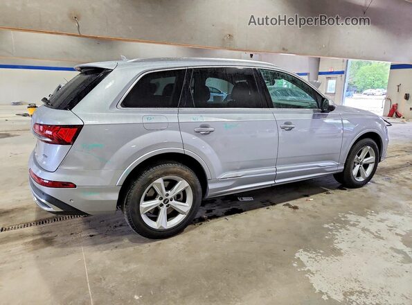 WA1AXBF74ND014722 2022 AUDI Q7 Silver Задня права чверть