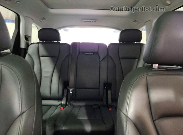 WA1AXBF74ND014722 2022 AUDI Q7 Silver Вид задніх сидінь