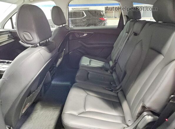 WA1AXBF74ND014722 2022 AUDI Q7 Silver Вид задньої частини салону