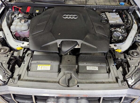 WA1AXBF74ND014722 2022 AUDI Q7 Silver Вид підкапотного простору