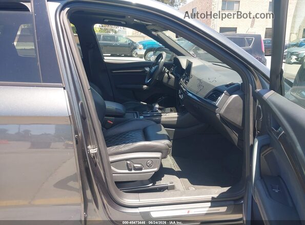 WA1B4AFY5M2031118 2021 AUDI SQ5 Черный Вид салона спереди