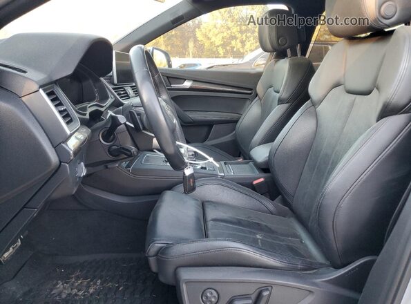 WA1B4AFY6K2001008 2019 AUDI SQ5 Silver Вид салону спереду