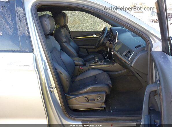 WA1B4AFY6K2076615 2019 AUDI SQ5 Silver წინა სალონის ხედი