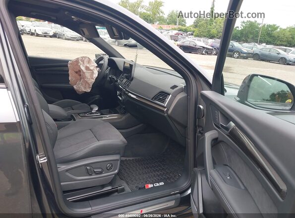 WA1B4AFY6R2113673 2024 AUDI SQ5 Gray Front interior view
