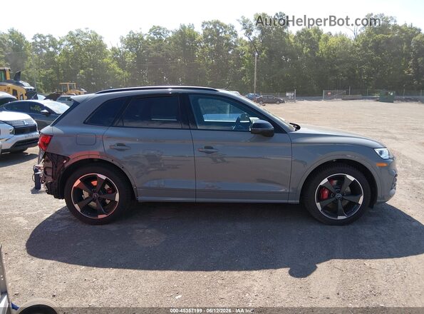 WA1B4AFY7K2087400 2019 AUDI SQ5 Gray Widok wnętrza z tyłu
