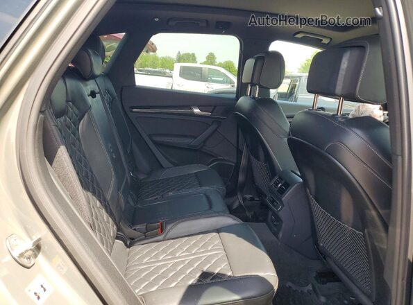WA1B4AFY8R2129051 2024 AUDI SQ5 Gray Սալոնի հետևի տեսք