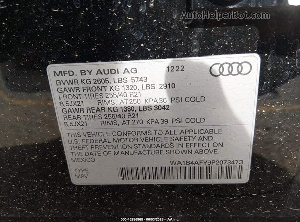 WA1B4AFY9P2073473 2023 AUDI SQ5 Black Vista del compartimento del motor