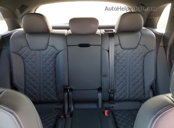 WA1B4AFY9S2053569 2025 AUDI SQ5 Gray Rear seats view