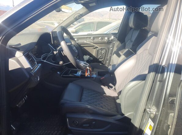 WA1B4AFY9S2053569 2025 AUDI SQ5 Gray Front interior view