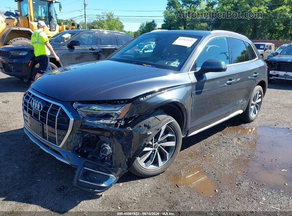 WA1BAAFY3M2040487 2021 AUDI Q5 Gray Front view